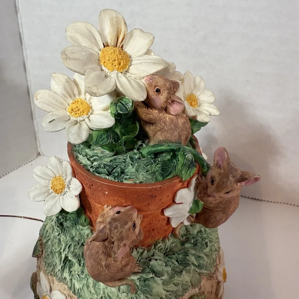 VINTAGE 1995 SAN FRANCISCO MUSIC BOX Mice Flower Butterfly EUC alike Forest Frie